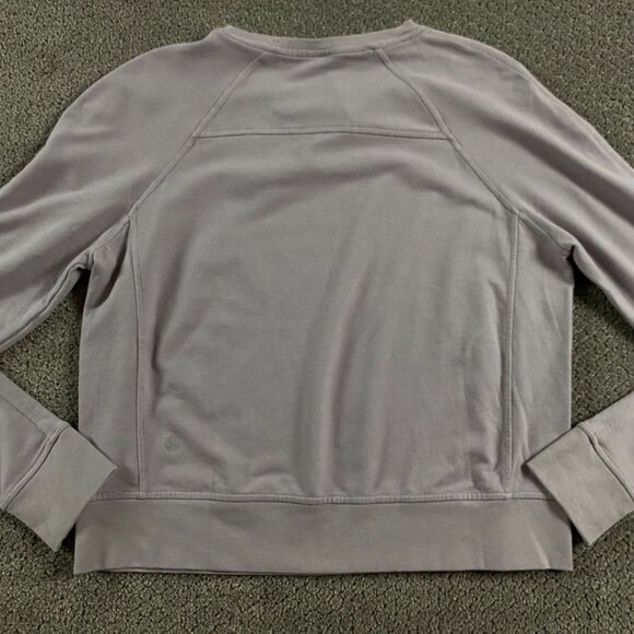 Lululemon Crew Neck Raglan Sweatshirt Women's Size 8 Lavender Lilac - Picture 3 of 10
